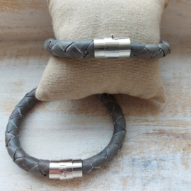 Taupe leren armband rond 'Dex'