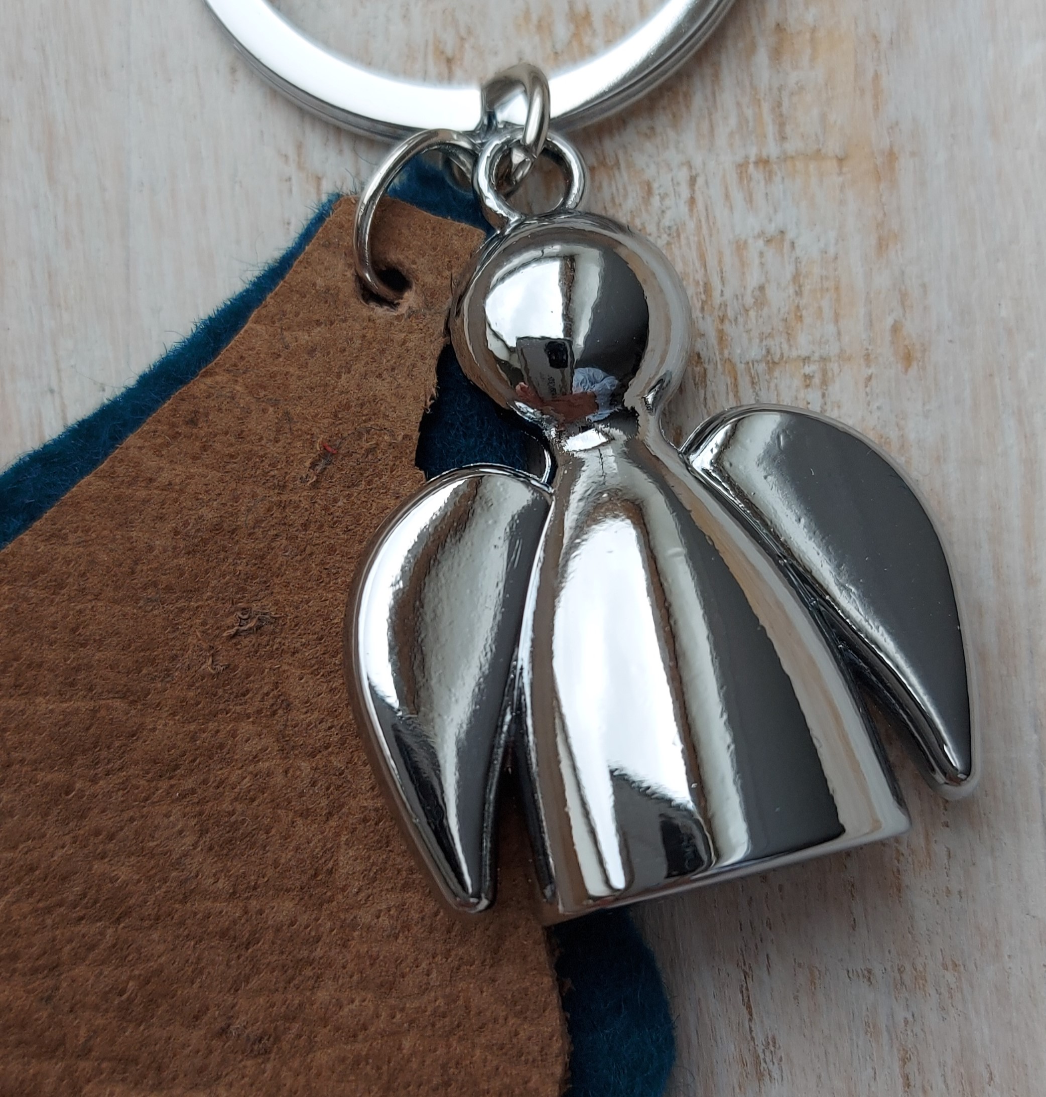 Sleutelhanger 'engelvleugel' leer/ vilt