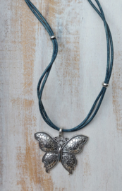 Lange, jeansblauwe ketting 'butterfly'