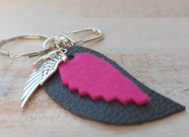 Pink Ribbon sleutelhanger leer 'wing of an angel'| 2023