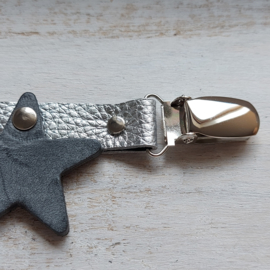 Zilver/grijs ponchoclip "a star is born" | Lang model