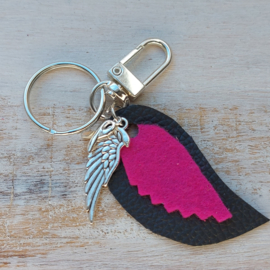 Pink Ribbon sleutelhanger leer 'wing of an angel'| 2023