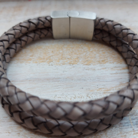 Taupekleurige herenarmband 'Martijn'