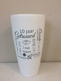 Witte vaas met opdruk, 30cm (prijs excl. opdruk)