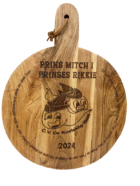 Ronde hapjesplank met gravure prins(es) carnaval