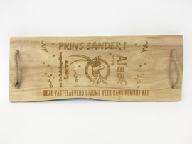 Serveer plank met gravure prins(es)/ boerebruiloft carnaval