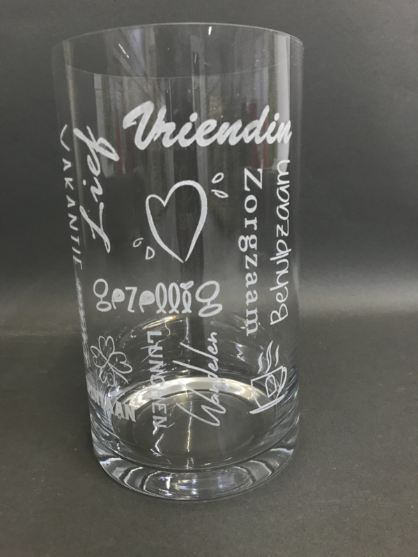 Glazen vazen met gegraveerde opdruk, 25cm (prijs excl. gravure)