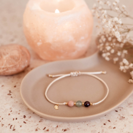3 armbanden met 20% korting.