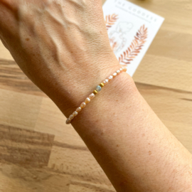 Parel armband met labradoriet