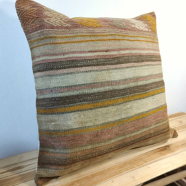 Kelimkussen 65x65