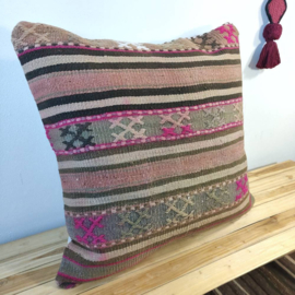 Kelimkussen 60x60
