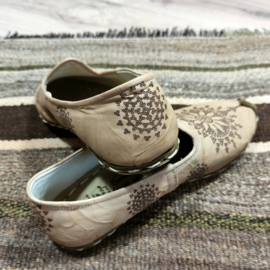 Yemeni slippers beige