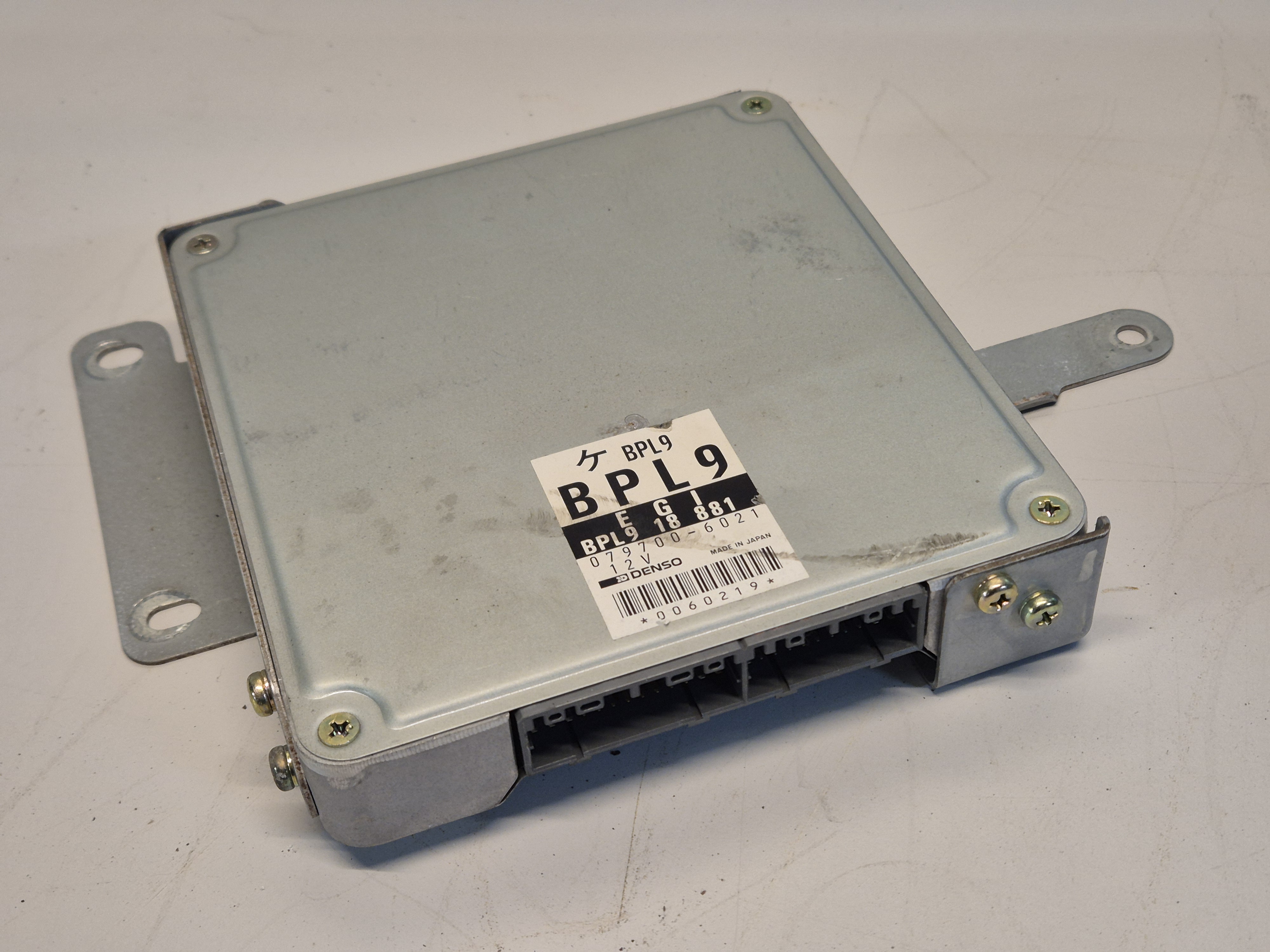 Ecu/ cpu / computer nr. BPL9 gebruikt voor de Mazda MX5 MX-5 NA 1.8