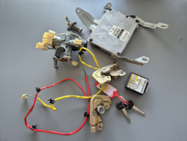 Compleet ECU met immobiliser en contactslot met 2x sleutel gebruikt voor de Mazda MX-5 NBFL 1.6