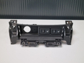 Verkocht = Gebruikt Deel boven Middenconsole voor stoelverwarming voor de Mazda MX5 MX-5 NC