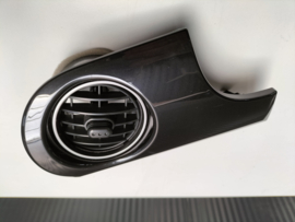 Stukje Dashboard  met Ventilatiebolletje links gebruikt voor Mazda MX-5 NC