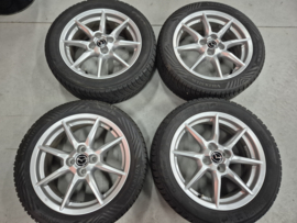 Set  Org. Mazda MX5 MX-5 ND 16 inch Velgen met Vredestein banden 195/50/16