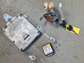 Gebruikt compleet ECU en slotenset gebruikt voor de Mazda MX5 MX-5  NBFL 1.8 SVT