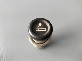 Gebruikt Sigarettenaansteker voor de Mazda MX5 MX-5 NA (grote knop)