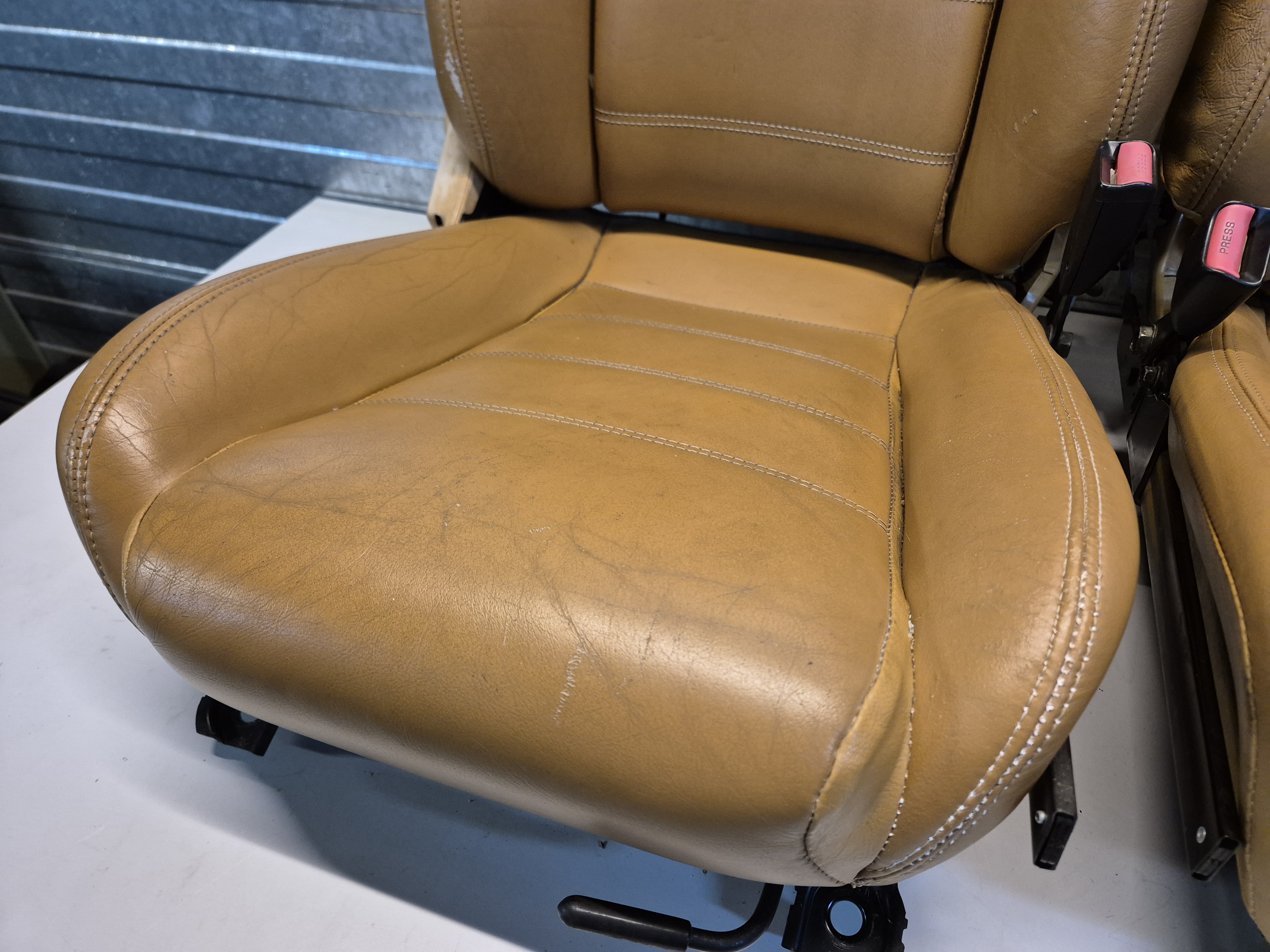 Set Stoelen leder TAN (1) voor een Mazda MX-5 NA