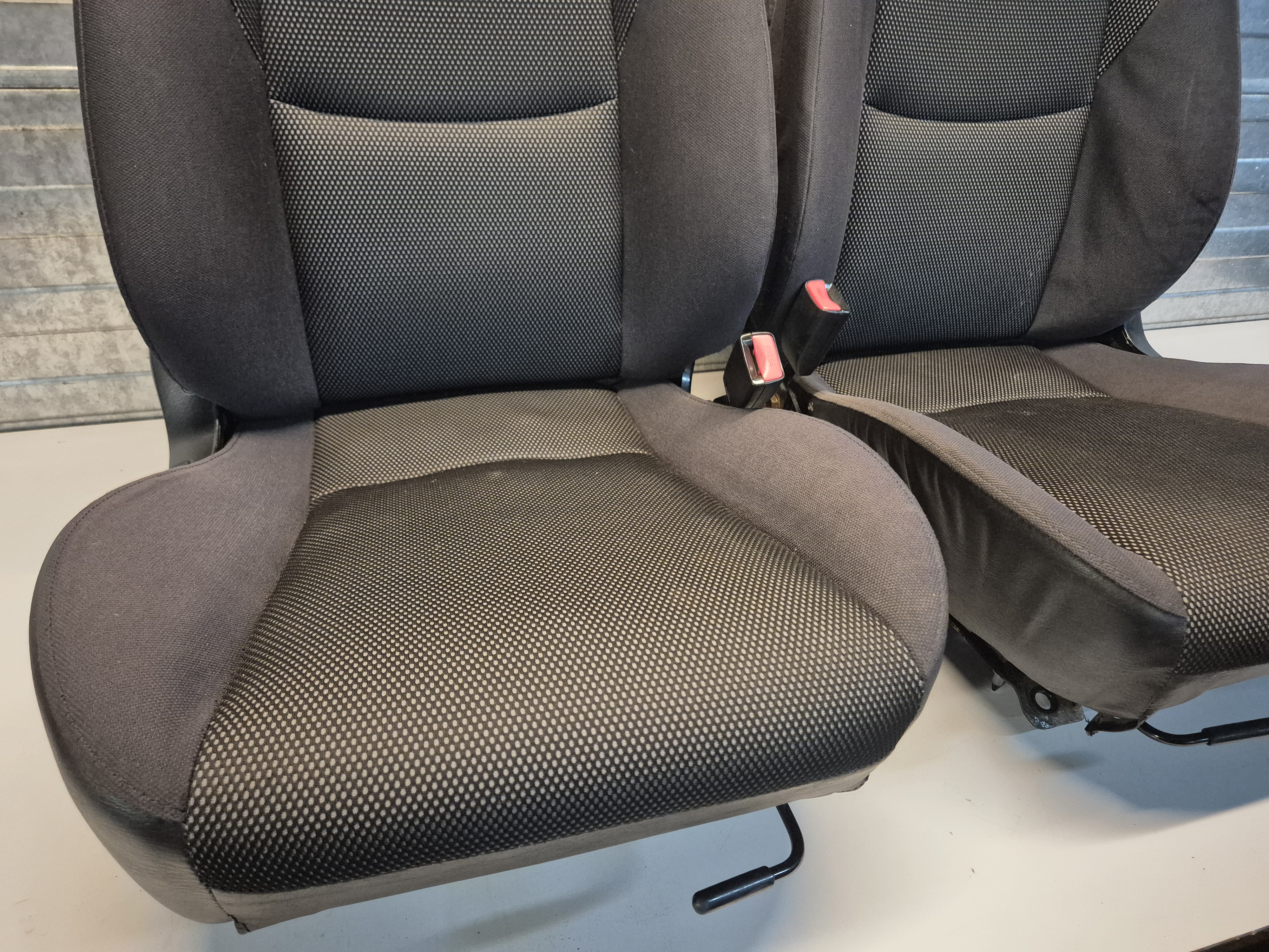 Set Stoelen zwart Stof voor een Mazda MX-5 NBFL