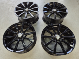 Velgen 17 inch gepoedercoat Zwart Mazda MX-5 NC