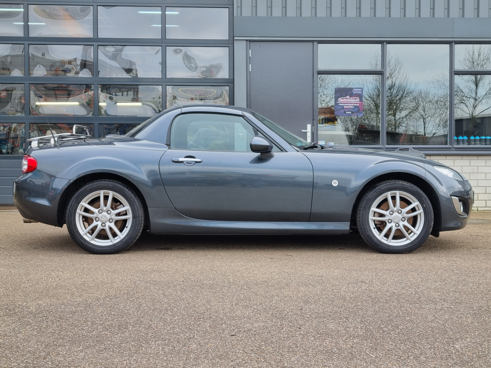 Mazda MX5 MX-5 Cabrio NC 1.8 | 2011 Metropolitan Grey Coupe Hardtop