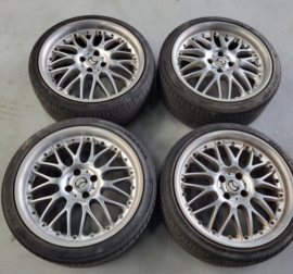 Set 17 inch Velgen met banden 205/40/ZR17 Mazda MX-5 NA/NB/NBFL