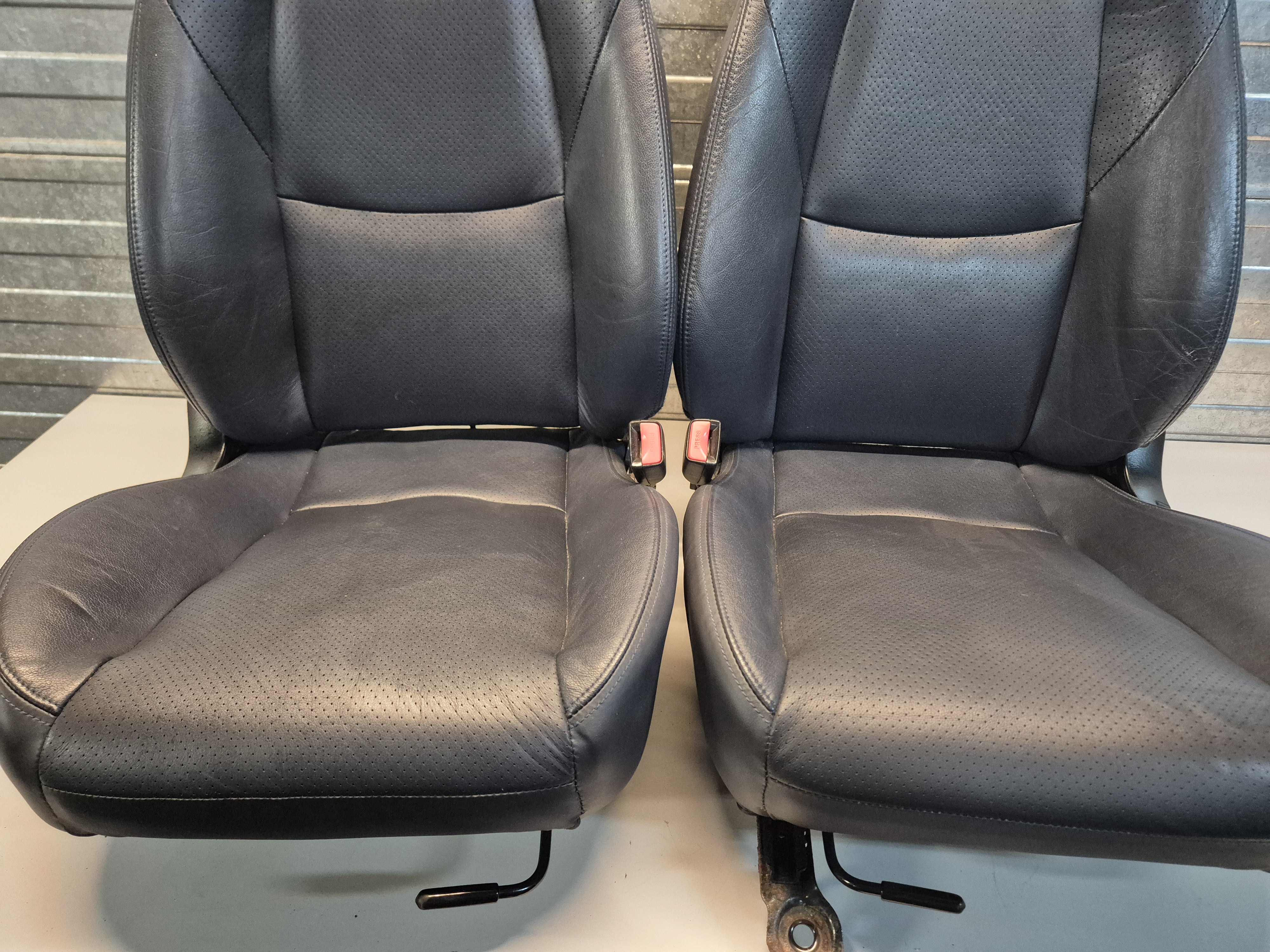 Set Leder Stoelen Donkerblauw voor een Mazda MX-5 NBFL/NB/NA