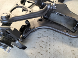 Gestraald en gespoten compleet gemonteerd Subframe (gebruikt) voorzijde met draagarmen en wielnaven voor de Mazda MX-5 NB/NBFL