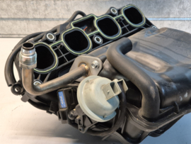 Inlaatspruitstuk gebruikt voor de Mazda MX-5 NC 1.8