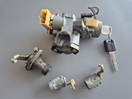 Complete slotenset gebruikt voor de Mazda MX5 MX-5  NA Europees model