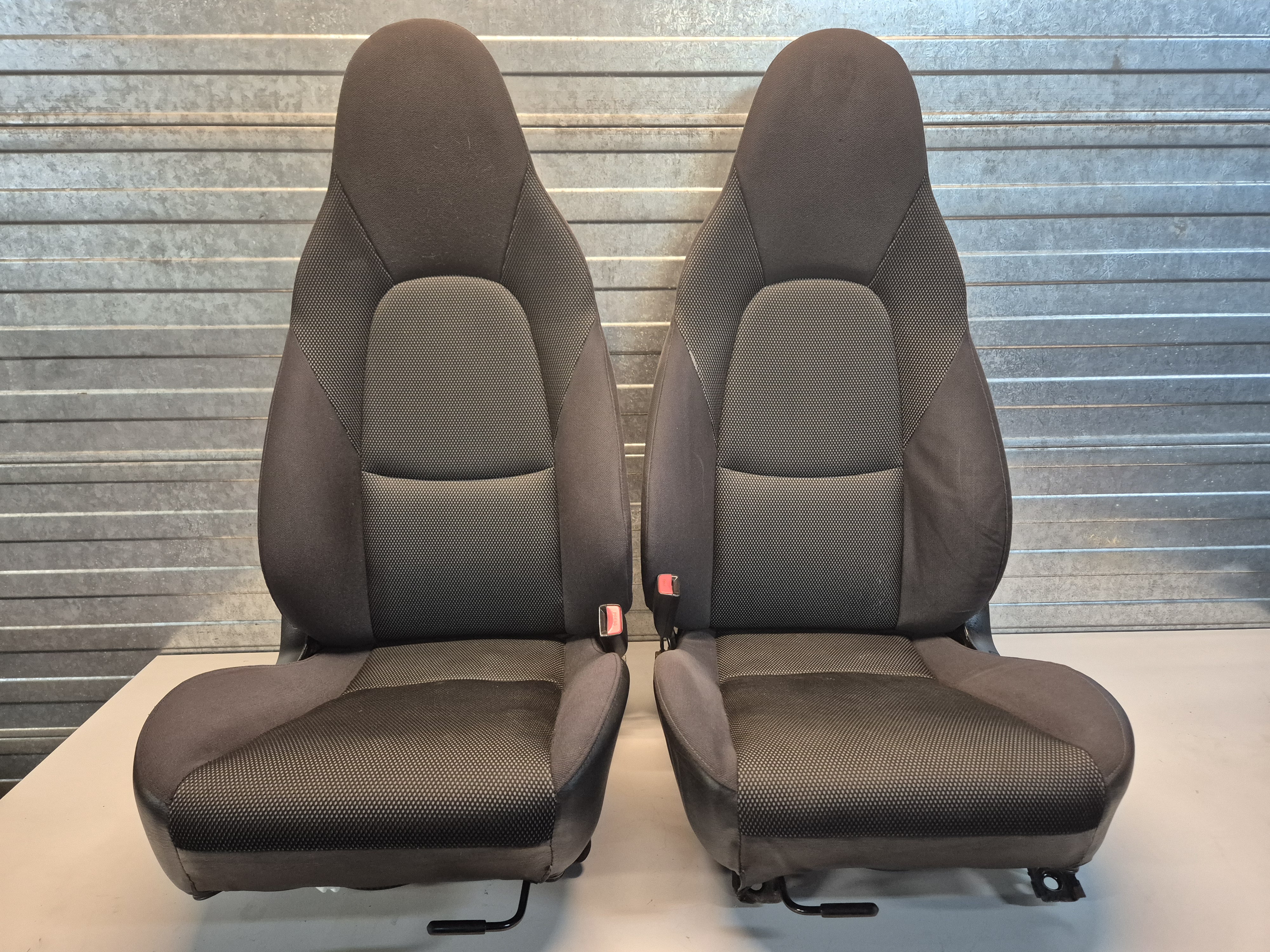 Set Stoelen zwart Stof voor een Mazda MX-5 NBFL