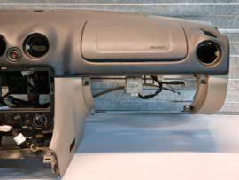 Dashboard beige incl. airbag etc. gebruikt  voor de Mazda MX-5 NB