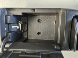 Gebruikt Mazda MX-5 NBFL Middenconsole zwart zilver rand, past ook in de NB