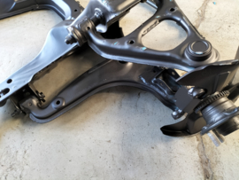 Gestraald en gespoten compleet gemonteerd Subframe (gebruikt) voorzijde met draagarmen en wielnaven voor de Mazda MX-5 NB/NBFL