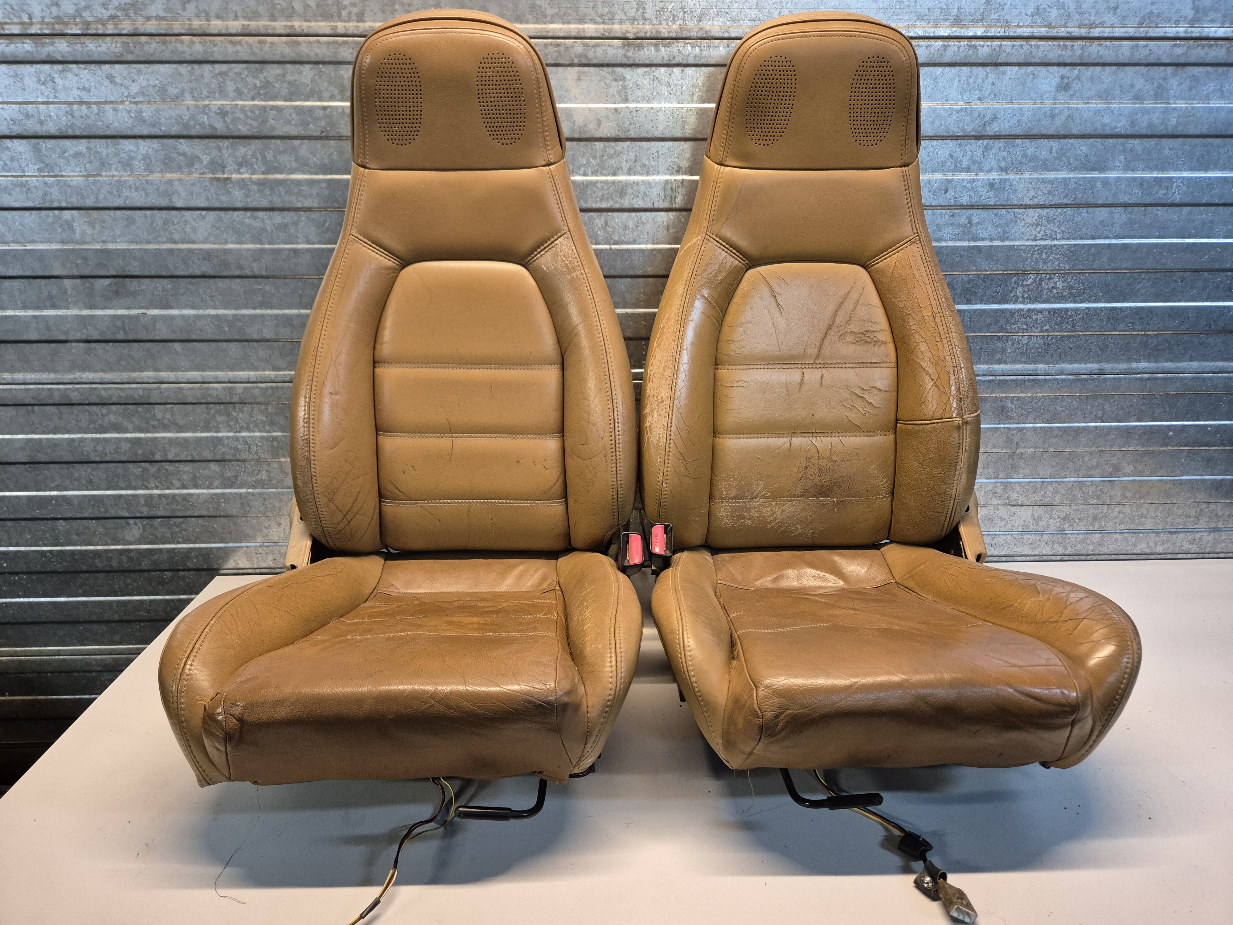 Set Stoelen leder TAN (2) voor een Mazda MX-5 NA