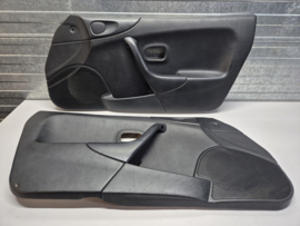 Set 2x Deurpaneel zwart gebruikt  voor de Mazda MX-5 NB en NBFL