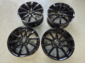 Velgen 17 inch gepoedercoat Zwart Mazda MX-5 NC