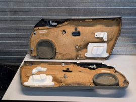 Set 2x Deurpaneel beige gebruikt  voor de Mazda MX-5 NBFL