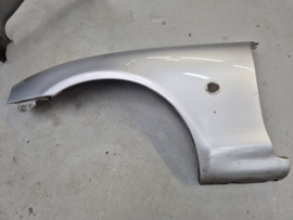 Linker Spatbord Grijs 22V gebruikt voor de Mazda MX-5 NB/NBFL