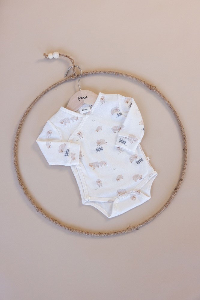 Feetje Wikkelromper AOP Creme - Sleepy Sheepy