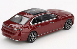 BMW I7 Xdrive E60 '23, rood (Aventurin Red)