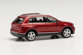 VW Tiguan, rood metallic