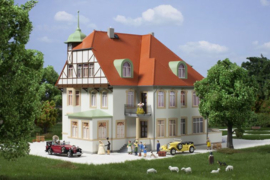 Villa of Landhuis /Fabrikantenvilla
