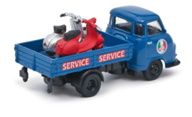 Hanomag Kurier Vespa Service + 2 Vespas