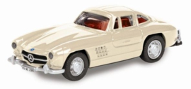 Mercedes Benz 300SL Coupe, beige