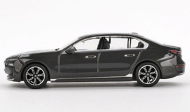 BMW I7 XdriveE60 '24, grijs