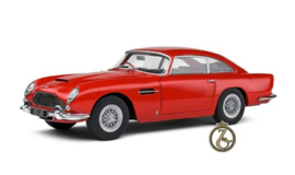 Aston Martin 1:18