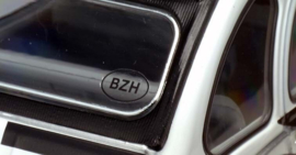 Citroën 2CV6, wit/zwart